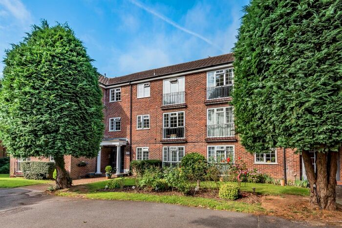 1 Bedroom Flat To Rent In Lower Cookham Road, Maidenhead, SL6