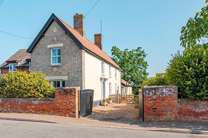 3 Bedroom Detached House For Sale In Rectory Road, Dickleburgh, IP21