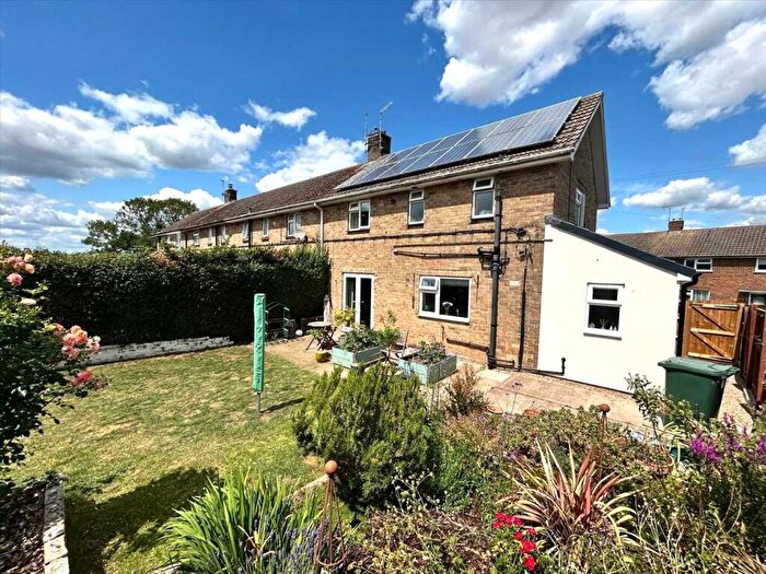 3 Bedroom Semi Detached House For Sale In Plantation Road, Keyworth, Nottingham, NG12