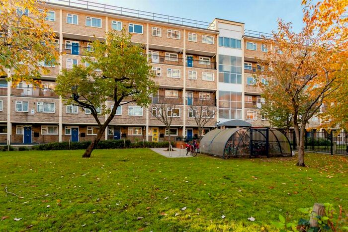 3 Bedroom Maisonette To Rent In Pollard Street, London, E2