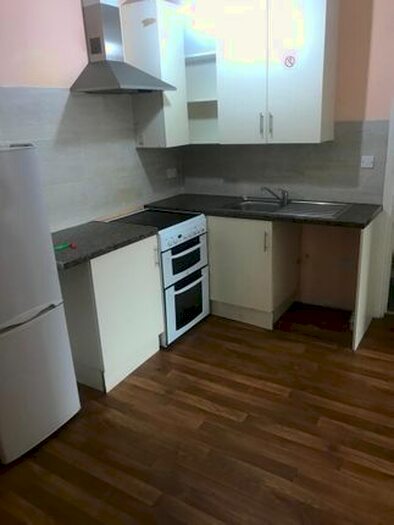 2 Bedroom Flat To Rent In Mercury House, North Hyde Road, Hayes UB3