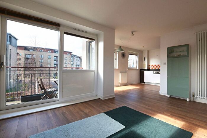 2 Bedroom Flat For Sale In East Pilton Farm Wynd, Edinburgh, EH5