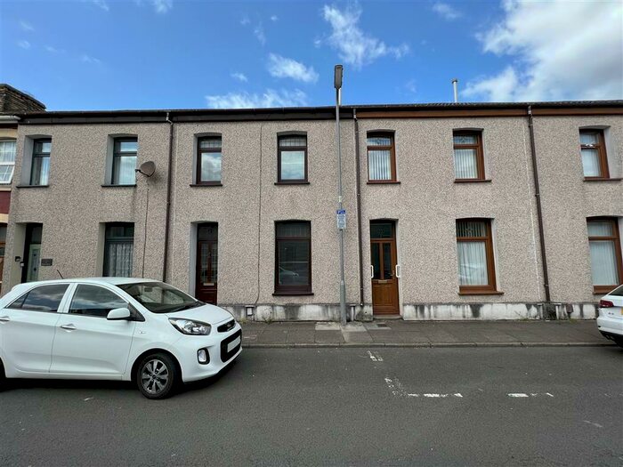 3 Bedroom House To Rent In Beach Street, Port Talbot, SA12