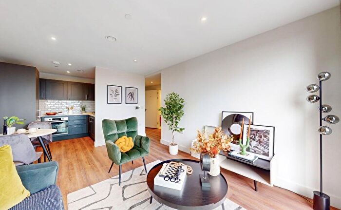 1 Bedroom Apartment To Rent In Hornby House, SL6