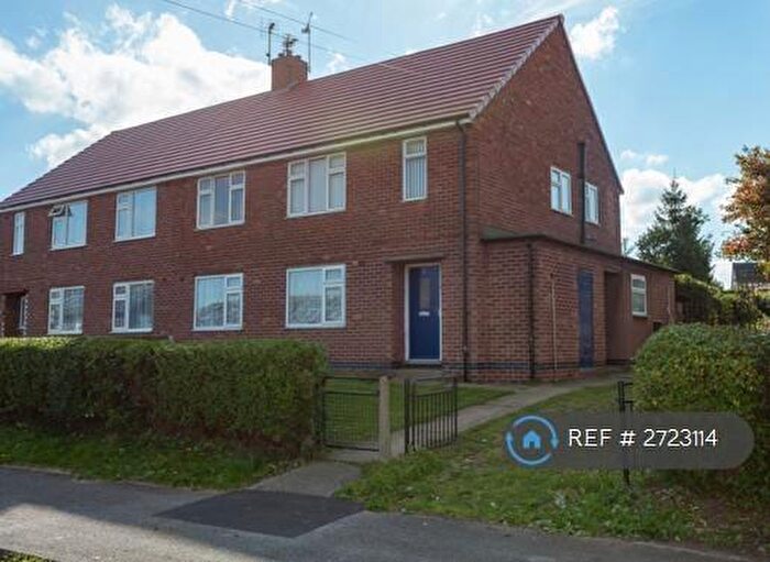 2 Bedroom Maisonette To Rent In Alder Grove, New Ollerton, Newark, NG22