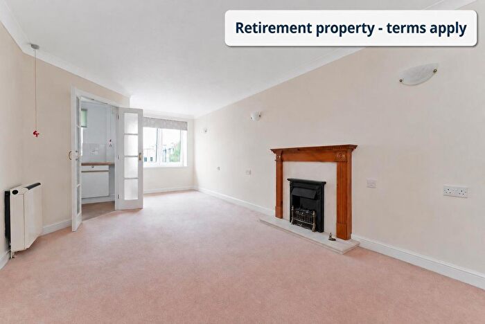 1 Bedroom Flat To Rent In Maxwell Street, Edinburgh, EH10