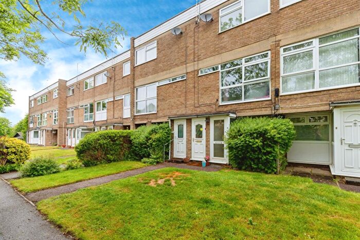2 Bedroom Flat For Sale In West Court, Royston, SG8
