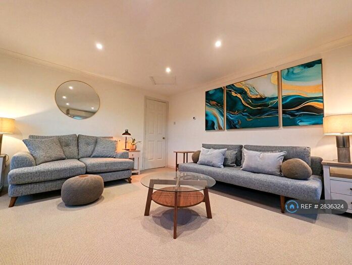 1 Bedroom Flat To Rent In Adam & Eve Court, Cambridge, CB1