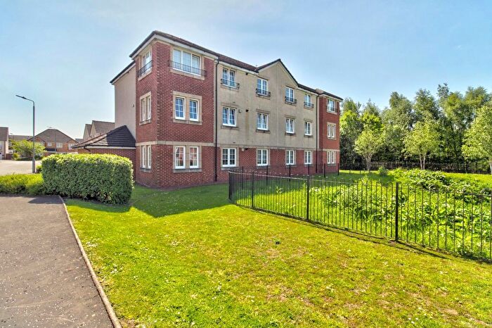3 Bedroom Flat For Sale In Orissa Drive, Dumbarton, G82