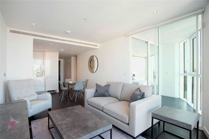 2 Bedroom Flat To Rent In Sky Gardens, Wandsworth Road, London, SW8