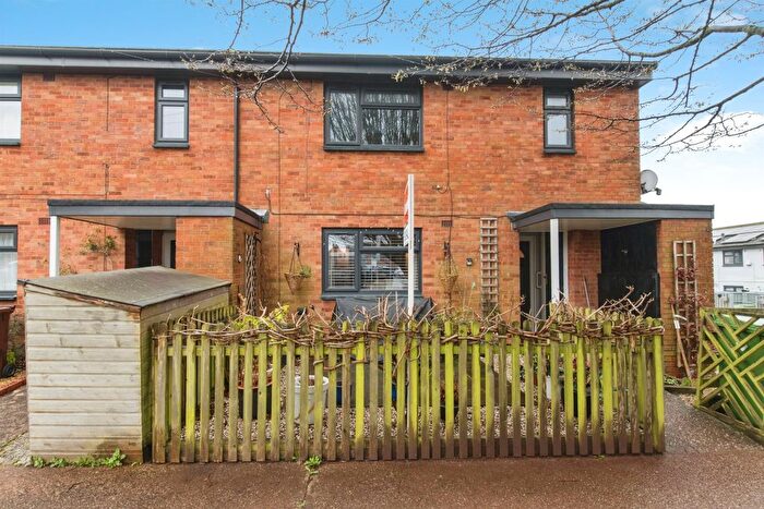 1 Bedroom Flat For Sale In Russet Avenue, Exeter, EX1