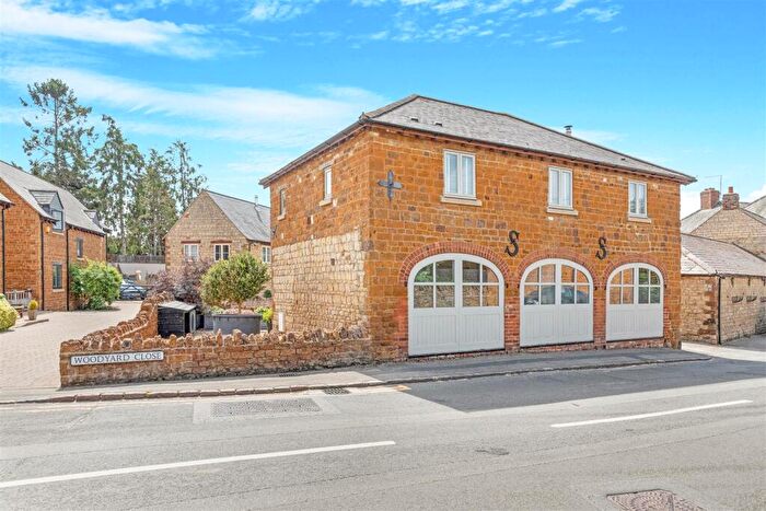 3 Bedroom Detached House For Sale In Station Road, Rushton, Kettering, NN14