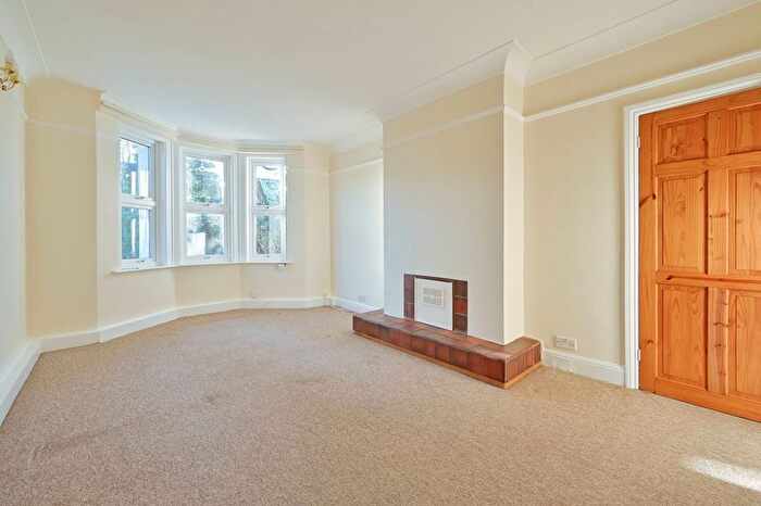 2 Bedroom Flat For Sale In The Rutts, Bushey, Bushey Heath, WD23