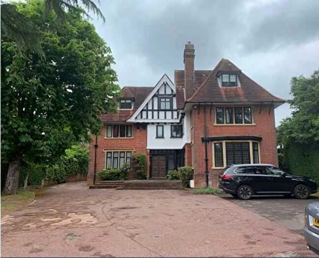 2 Bedroom Flat To Rent In Frithwood Avenue, Northwood, HA6