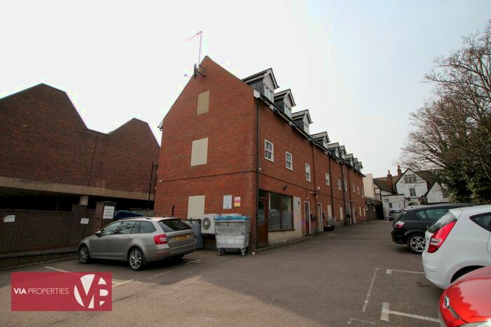2 Bedroom Flat To Rent In Brewery Road, Hoddesdon, EN11