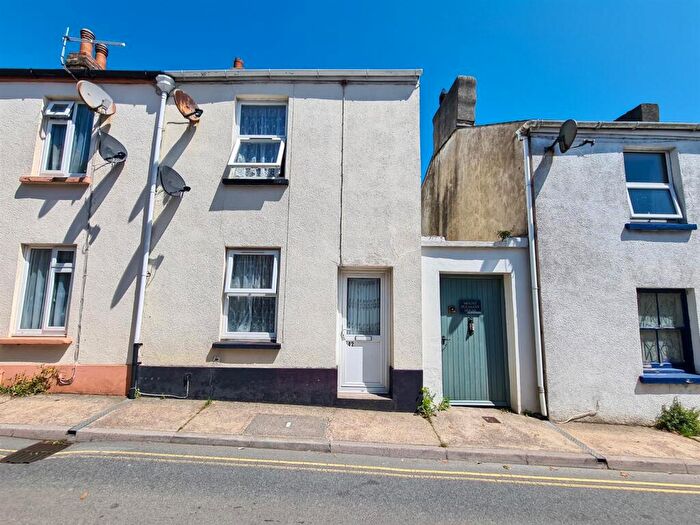 2 Bedroom End Of Terrace House To Rent In Honestone Street, Bideford, EX39