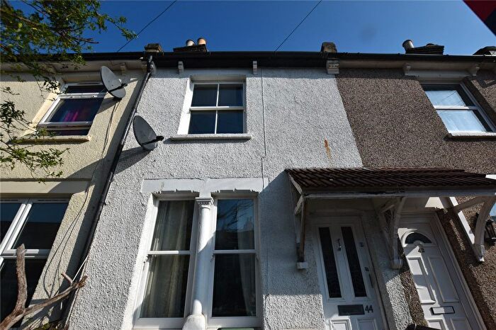 2 Bedroom Terraced House To Rent In Cresswell Road, London, SE25