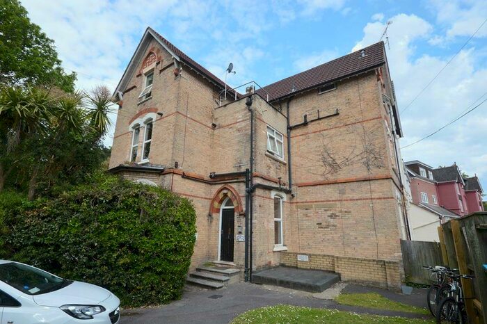 1 Bedroom Apartment To Rent In Bradburne Road, Bournemouth, BH2