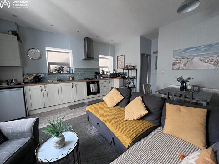 1 Bedroom Flat For Sale In Wood Street, Menai Bridge, LL59