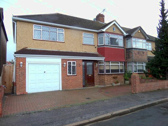 3 Bedroom Semi-Detached House To Rent In Edward Way, Ashford, TW15