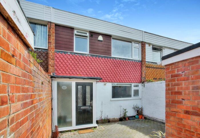 3 Bedroom Semi-Detached House To Rent In Nevis Close, Whitley Bay, Tyne And Wear, NE26