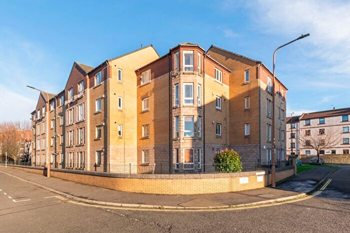 2 Bedroom Flat For Sale In / Moray Park Terrace, Meadowbank, Edinburgh, EH7