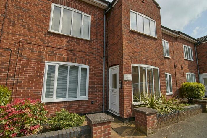 1 Bedroom Flat To Rent In Regency Court, Burbage, LE10