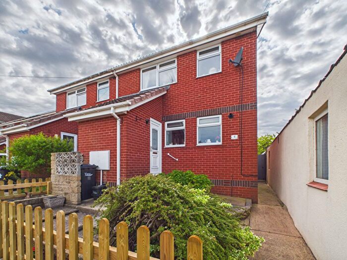 3 Bedroom End Terrace House For Sale In Barum Close, Paignton, TQ3
