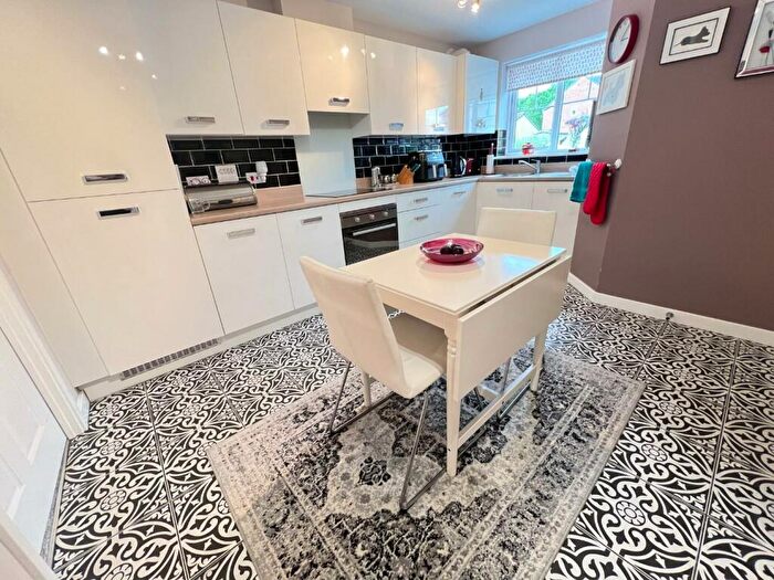 3 Bedroom Town House For Sale In Carlin Close, Bowburn, Durham, DH6