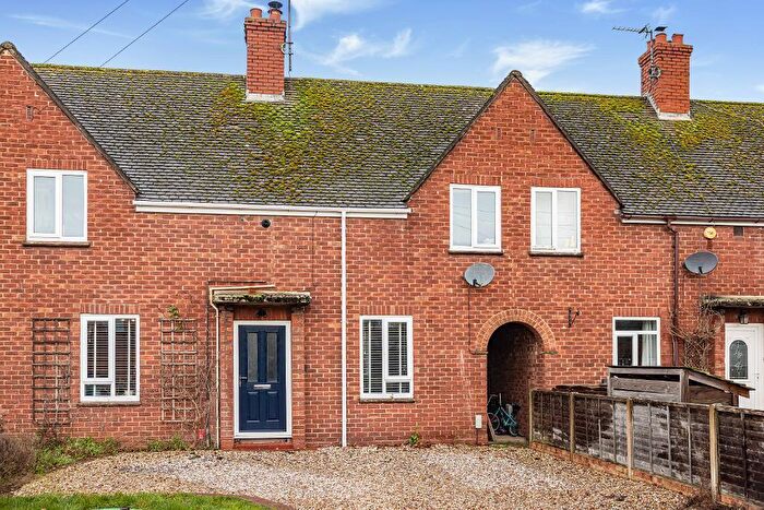 3 Bedroom Terraced House For Sale In The Oval, Frampton On Severn, Gloucester, GL2