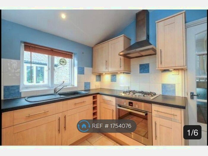 1 Bedroom Flat To Rent In Haydons Road, London, SW19