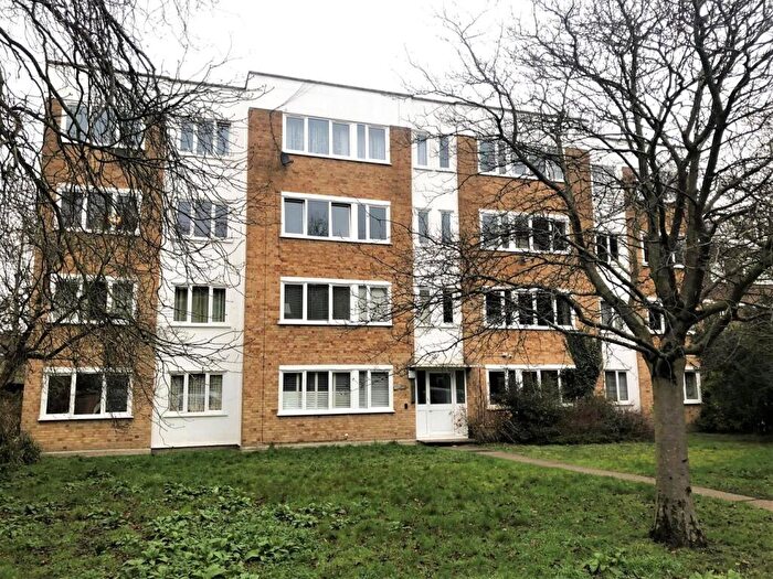 2 Bedroom Property To Rent In Westcombe Park Road, London, SE3