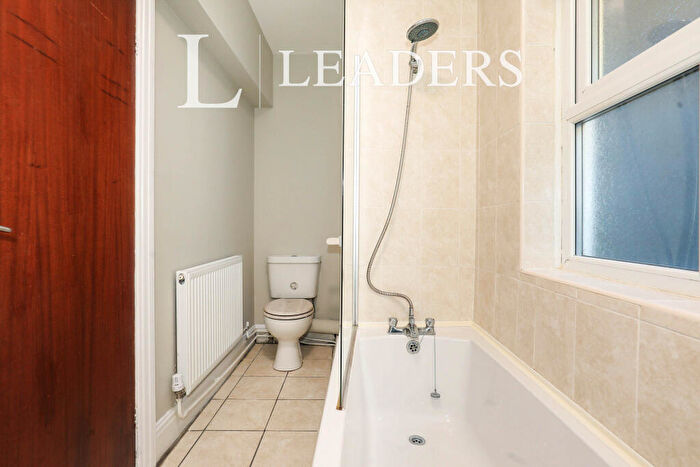 1 Bedroom Flat To Rent In Grange Court, ST6