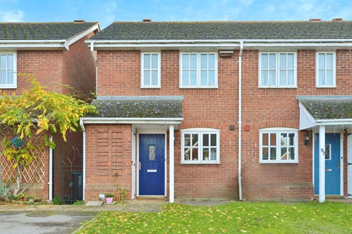 2 Bedroom Semi Detached House For Sale In Oriel Close, Wolverton, Milton Keynes, MK12