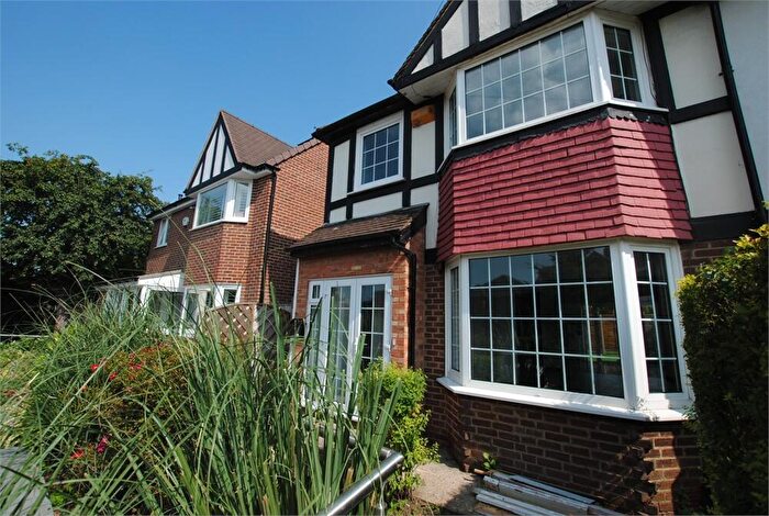 3 Bedroom Semi-Detached House To Rent In North Road, Dartford, Kent, DA1