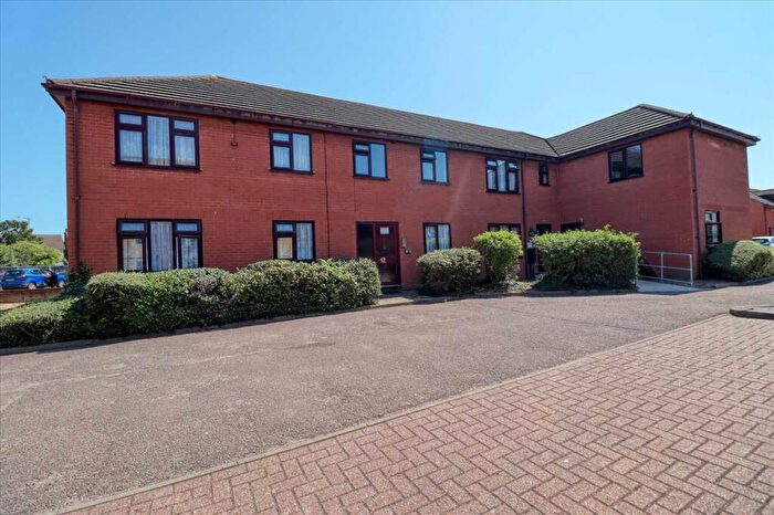 2 Bedroom Apartment For Sale In Empire Court, Clacton On Sea, CO15