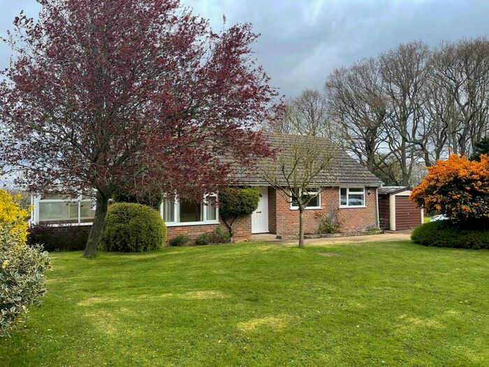 3 Bedroom Bungalow To Rent In East Hoathly, BN8