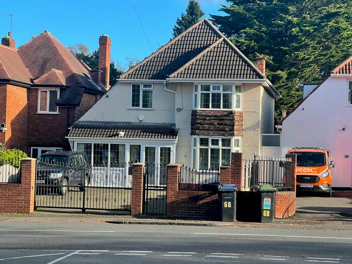 5 Bedroom Detached House To Rent In Yardley Wood Road, Birmingham, B13