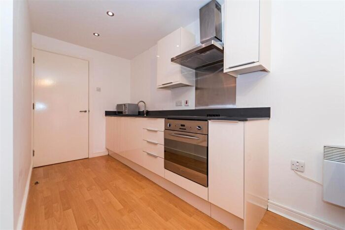 1 Bedroom Apartment To Rent In Lincoln Gate, Green Quarter, M4