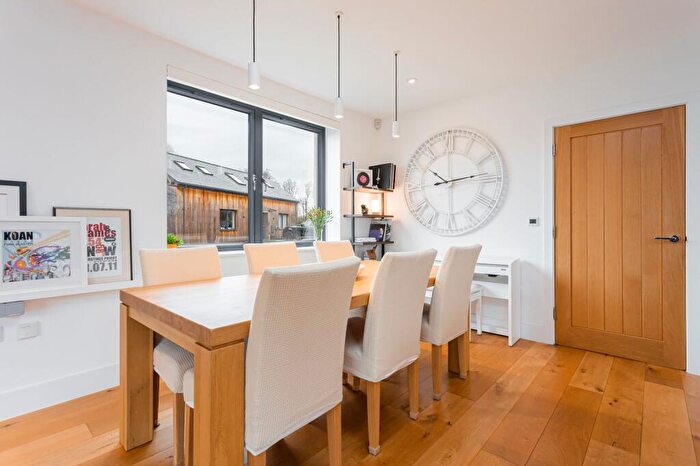 4 Bedroom Detached House For Sale In Maplewood Drive, Lingfield, RH7