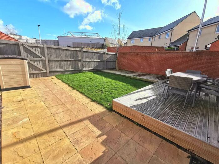 3 Bedroom Detached House For Sale In South View Pasture, Cranbrook, Exeter, EX5