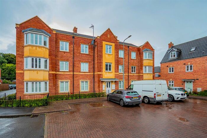 2 Bedroom Flat To Rent In Goetre Fawr, Radyr, CF15