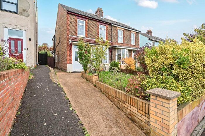 3 Bedroom House For Sale In Portsdown Road, Portsmouth, PO6