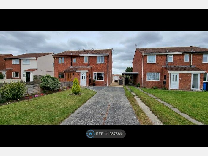 3 Bedroom Semi-Detached House To Rent In Duddon Avenue, Fleetwood FY7