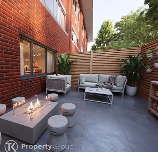2 Bedroom Apartment For Sale In St Albans, Hertfordshire, AL1