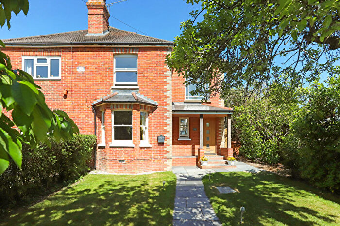 3 Bedroom Semi-Detached House For Sale In Echo Barn Lane, Farnham, GU10