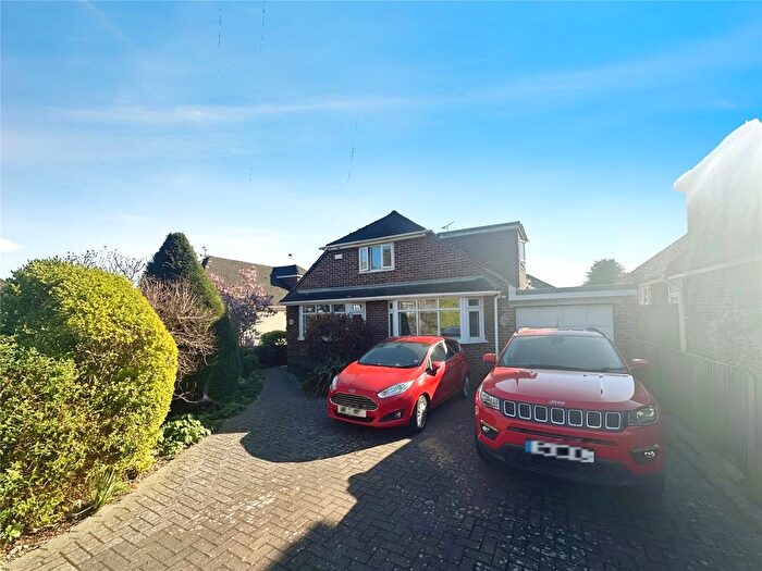 4 Bedroom Detached House To Rent In Pine Grove, Penenden Heath, Maidstone, Kent, ME14