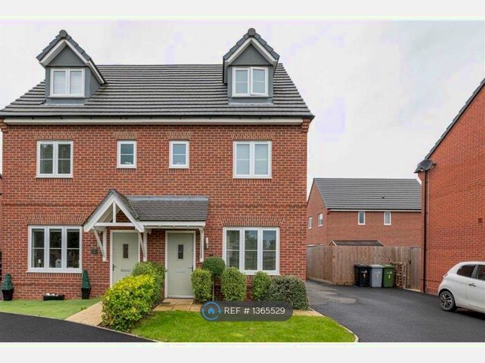 3 Bedroom Semi-Detached House To Rent In Gordon Geddes Way, Crewe, CW1