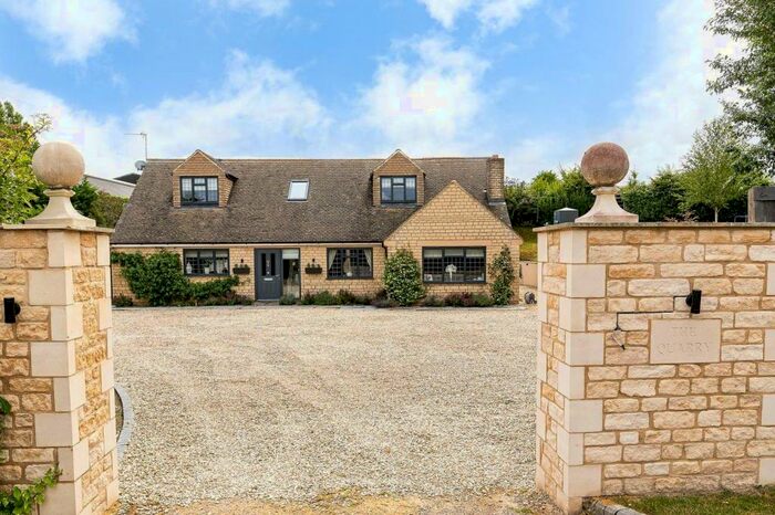 4 Bedroom House For Sale In The Quarry, Nether Westcote., OX7