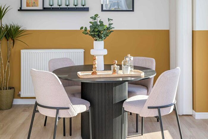 3 Bedroom Terraced House For Sale In The Railways, Dunfermline, KY12